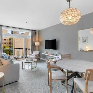 Apartment Belltown Perch, Explore Like A Local 99 Walkscore Seattle