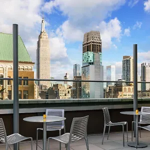 Doubletree By Hilton Times Square South מלון